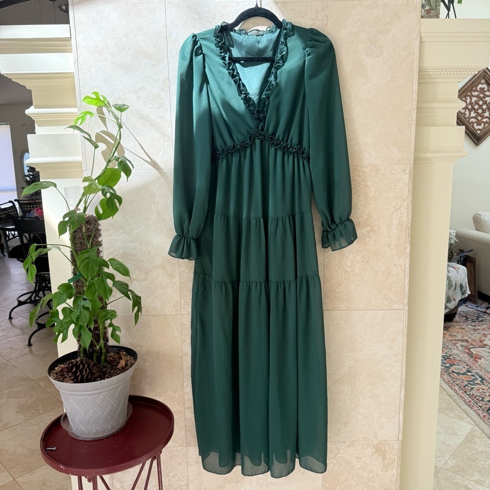 Elegant Green Women's Dress